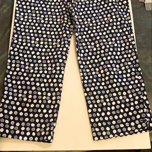 Lilly Pulitzer capris - Picture 5 of 5